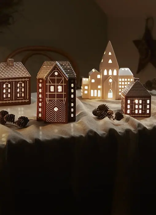 Ceramic houses with lighting2